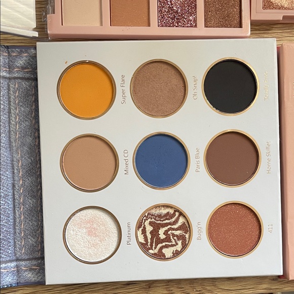 Eyeshadow Palettes bundle - Picture 7 of 7
